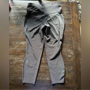 Lululemon Base Pace 25"